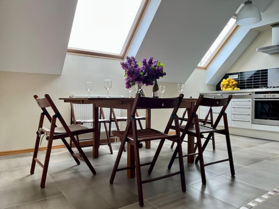 Apartament Hemingwaya Jelení Hora Exteriér fotografie