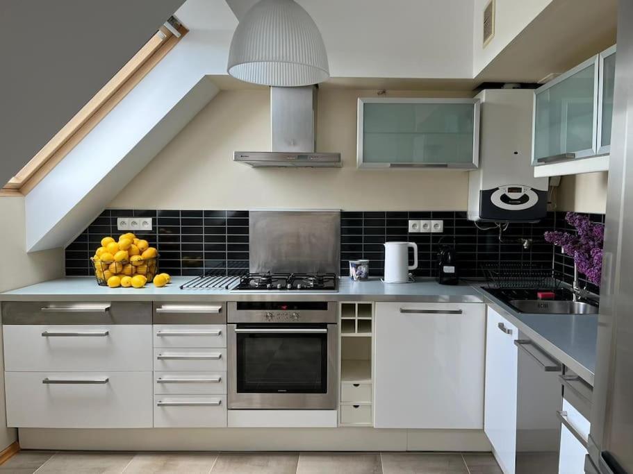 Apartament Hemingwaya Jelení Hora Exteriér fotografie